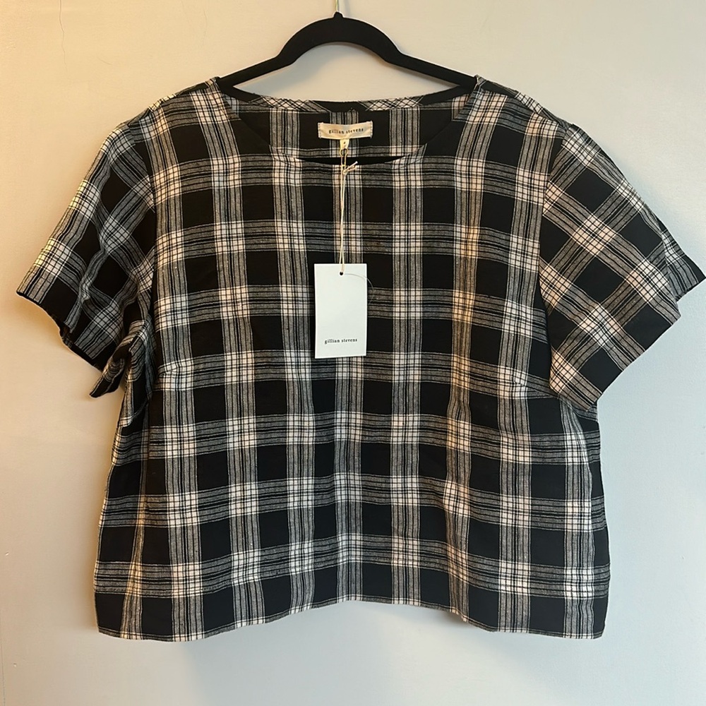 Gillian Stevens (L/XL) - Avery linen top